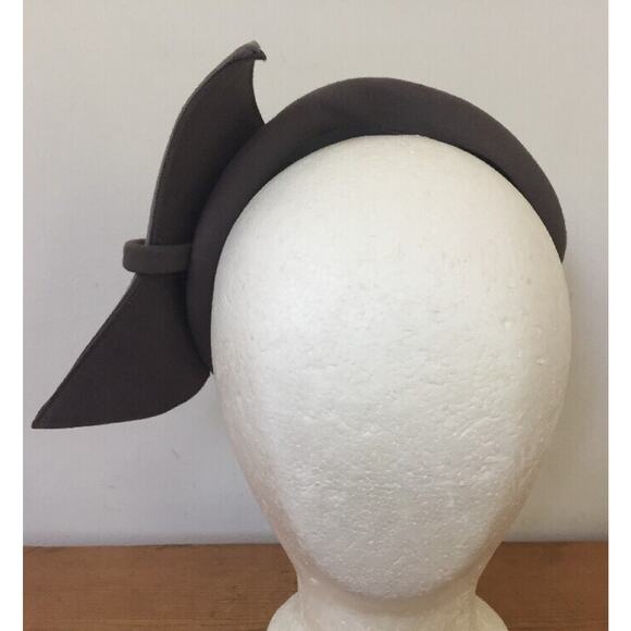 Vintage 50s G Howard Hodge Mallory Two Tone Gray Fur Felt Bow Fascinator Hat main image 4